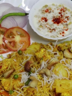 વેજ બિરયાની (Veg. Biryani Recipe In Gujarati) રેસીપી મુખ્ય ફોટો
