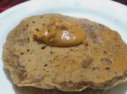 Una foto de pancakes de banana sin huevo