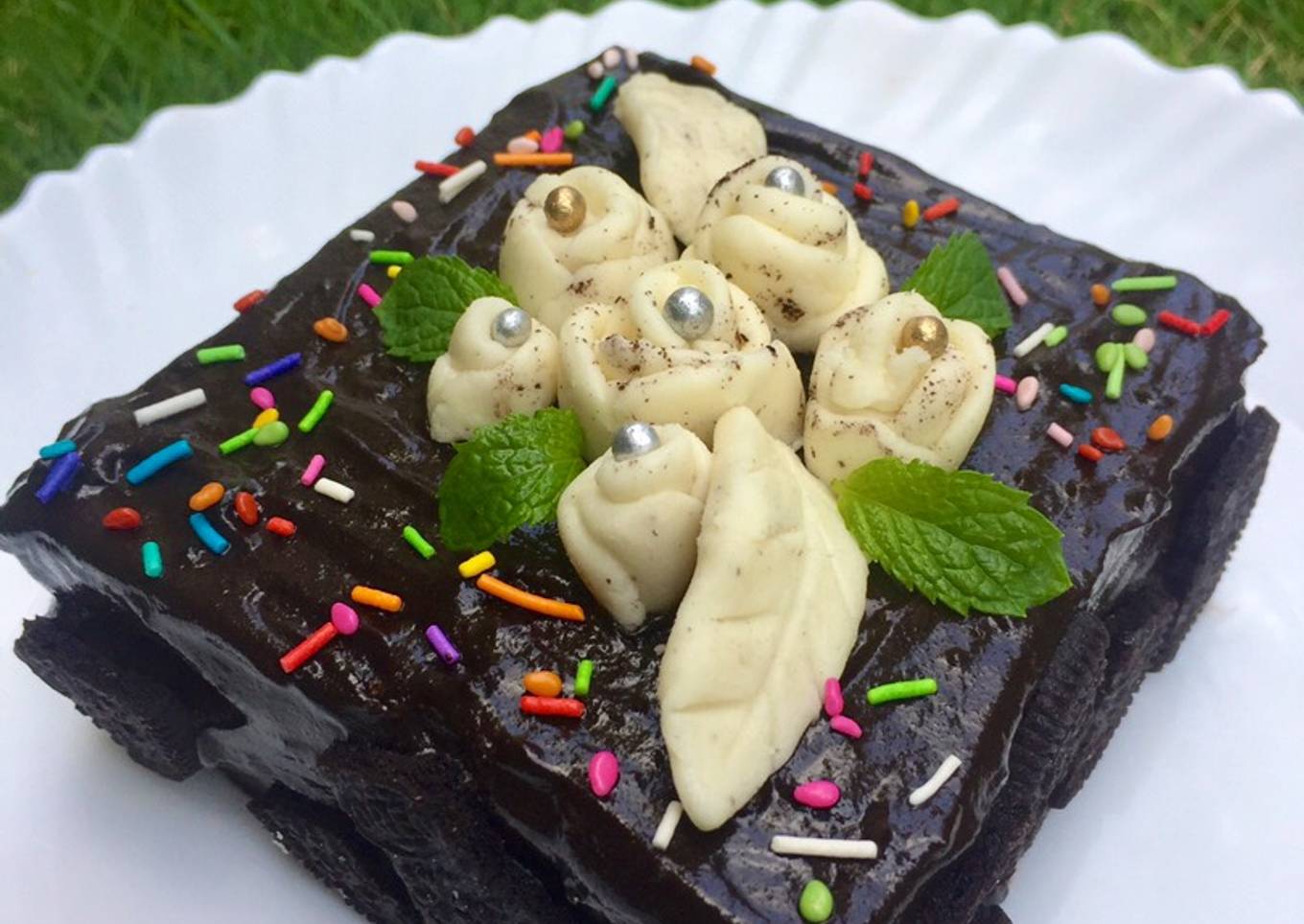 Bread cake with Oreo frosting