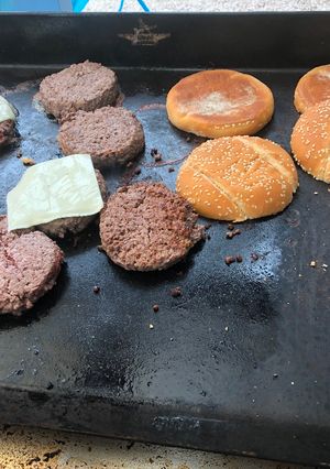 Une photo de Burger à la plancha