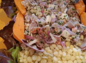 Una foto de Ceviche Mixto Peruano Familiar