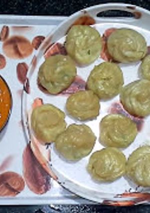 स्टीम वेज मोमोज(Steam veg momos recipe in Hindi) रेसिपी मुख्य फोटो