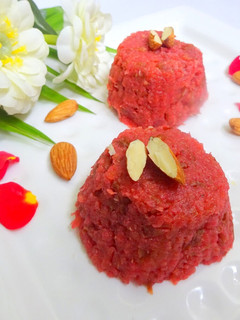 सेब का हलवा (Seb Ka Halwa recipe in Hindi) रेसिपी मुख्य फोटो