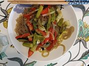 Una foto de fideos de camote