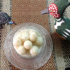 A picture of Steamed Rice balls in Coconut Sauce / Pal Kozhukattai.