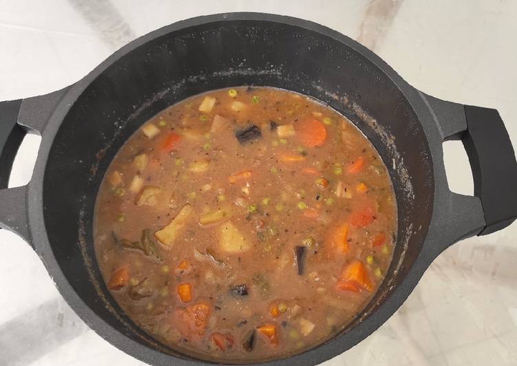 Easy vegetable stew recipe | Vegan pea soup