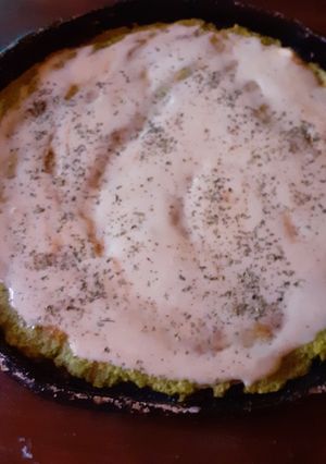 Una foto de Pizza de masa de brócoli