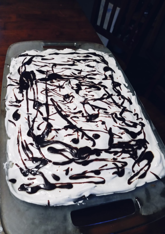 A picture of Hot Fudge Ice Cream Cake.