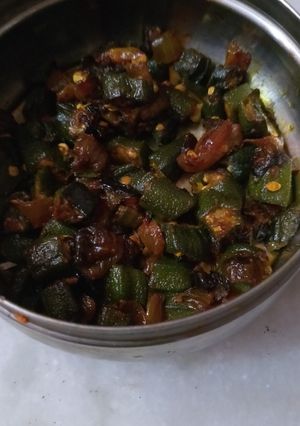 प्याज की भिंडी (pyaz ki bhindi recipe in Hindi) रेसिपी मुख्य फोटो
