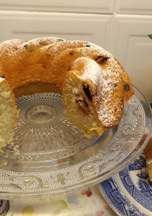 Una foto de Cake de arándanos y frambuesas