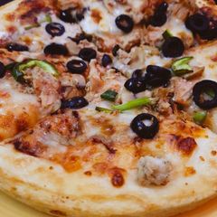 A picture of Pizza.