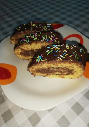 Mogyorókrémes piskótarolád recept fotója