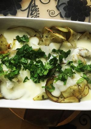 Una foto de Papas rústicas 🥔🥔🥔