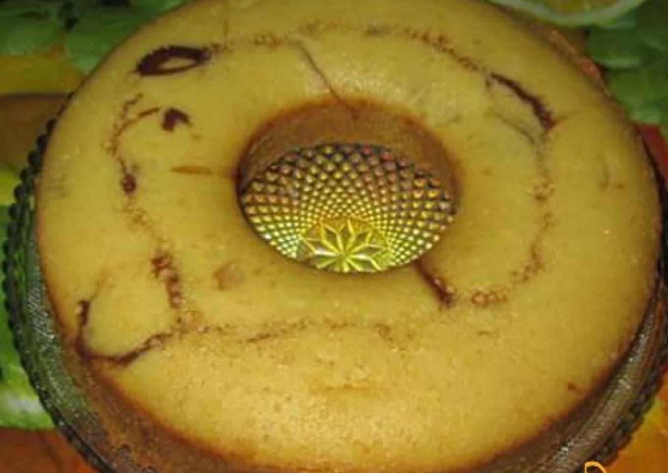Donut shaped cake without oven