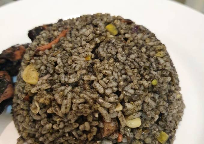 Langkah Mudah untuk Membuat Nasi goreng cumi hitam Anti Gagal