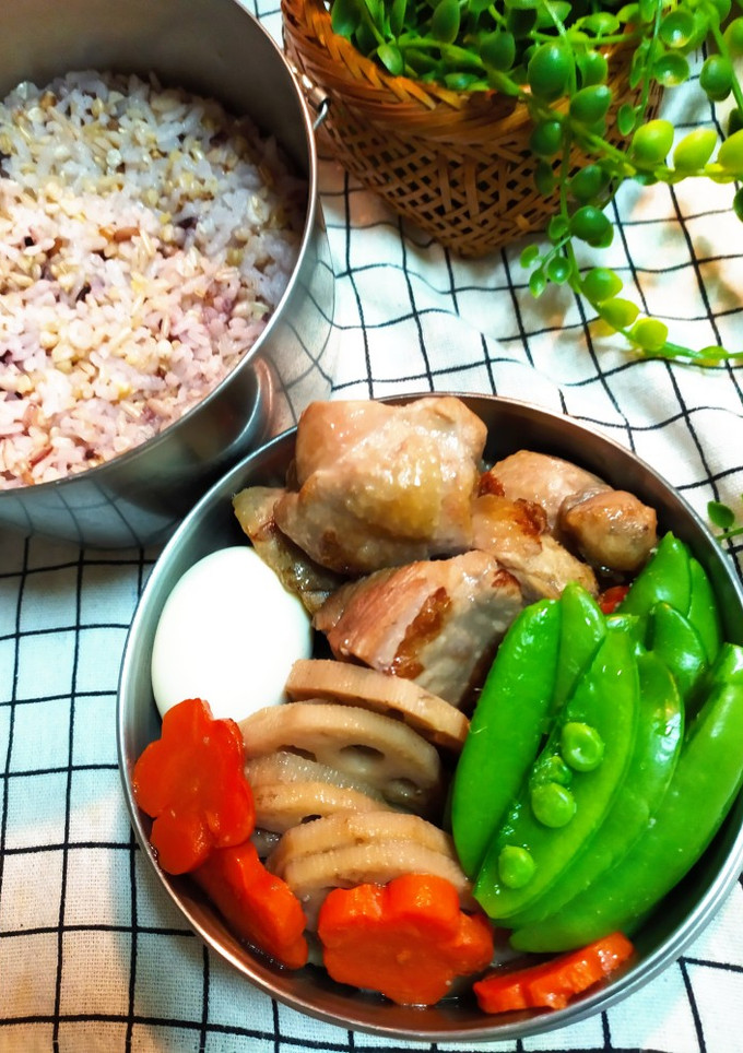 蓮藕醬燒雞肉時蔬便當 的食譜成品照片