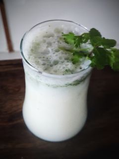 धनिया पुदीना छाछ रेसिपी मुख्य फोटो