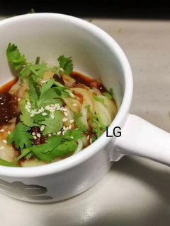 A picture of Dumpling With Honey Soy Bean Paste / Tau Chew Sauce.