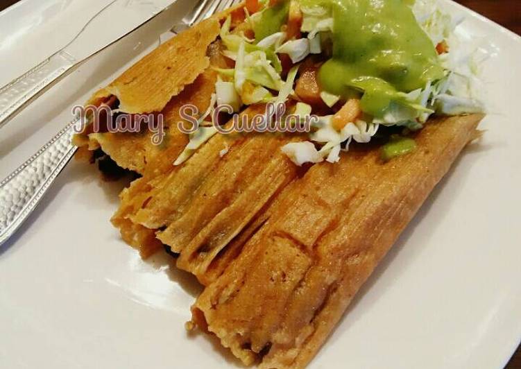 Tamales de frijoles negros😋😋