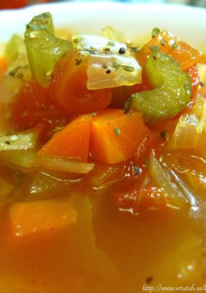 健康養生無負擔沒有肉也很好喝的減肥聖品-羅宋湯 的食譜成品照片