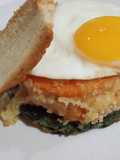 Torre de: tortilla verde+milanesa vegetal rellena+ huevo 😍