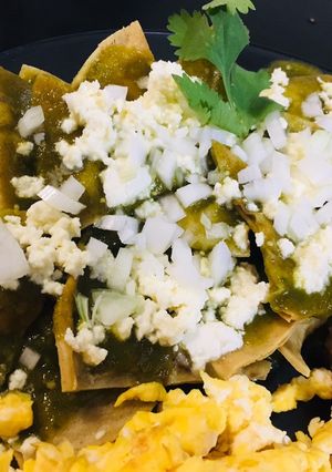 Una foto de 🇲🇽Chilaquiles Verdes🇲🇽