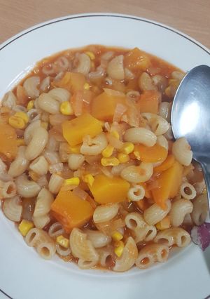 Una foto de Guiso de vegetales y coditos