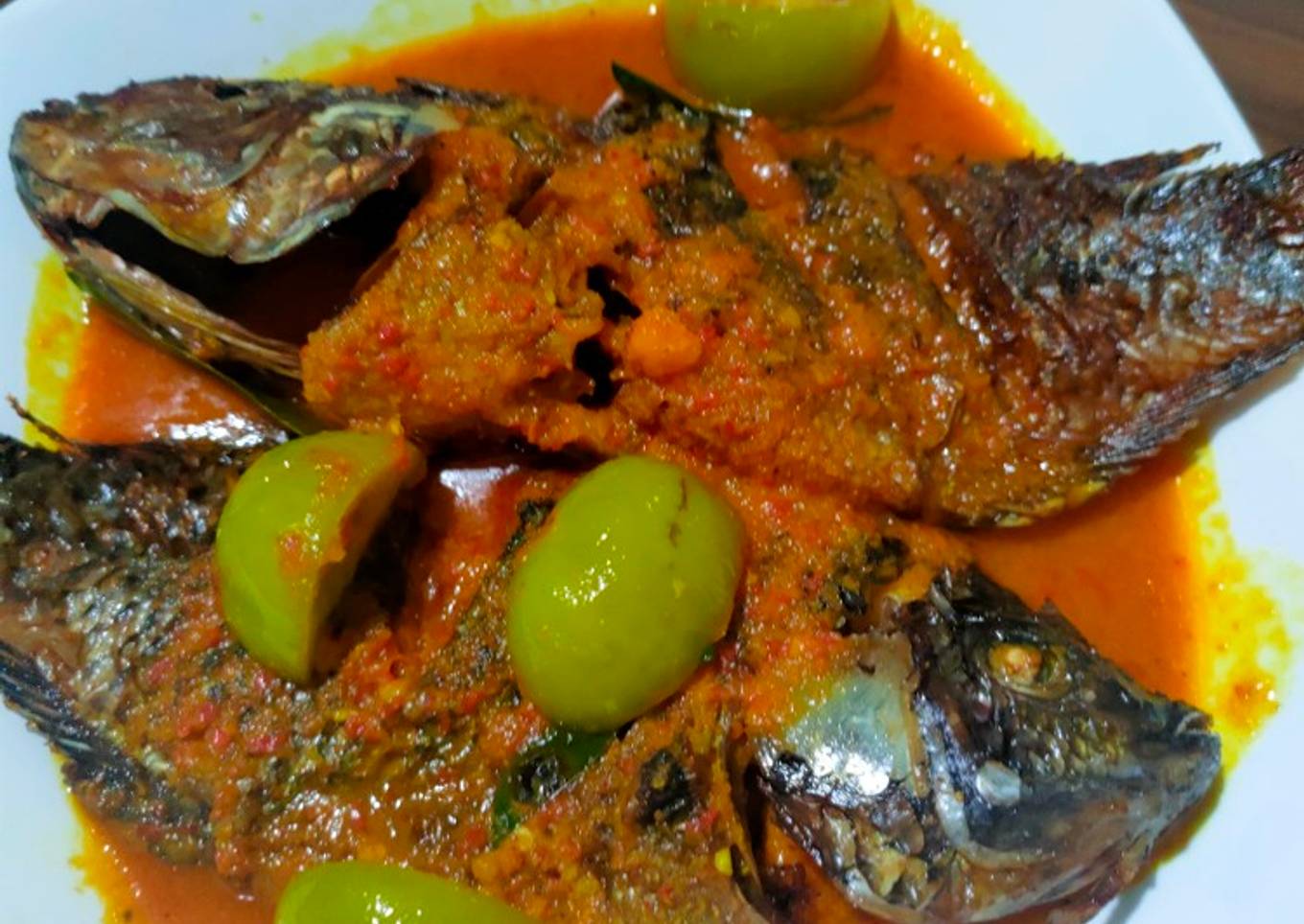 Pecak ikan (Gurame dan Mujair)