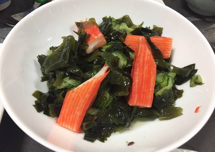 How to Prepare Favorite Pickled Wakame Seaweed &amp; Cucumber