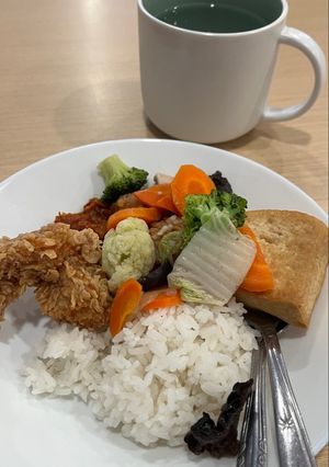 Foto resep Capcay dan Ayam Goreng