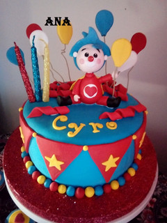 Una foto de Torta el payaso cumpleaños Cyro