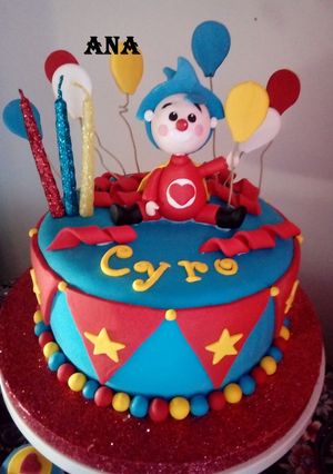 Una foto de Torta el payaso cumpleaños Cyro