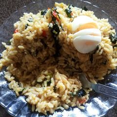 A picture of Simple jollof rice & veggies.