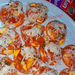 A picture of Monaco Biscuit Pizza Bites.