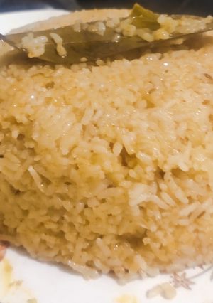 सिंधी स्पेशल प्याज का पुलाव (Sindhi special pyaz ka pulao recipe in Hindi) रेसिपी मुख्य फोटो