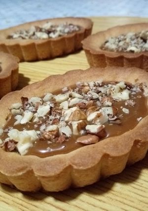 Une photo de Tartelettes aux caramel et noix ❤