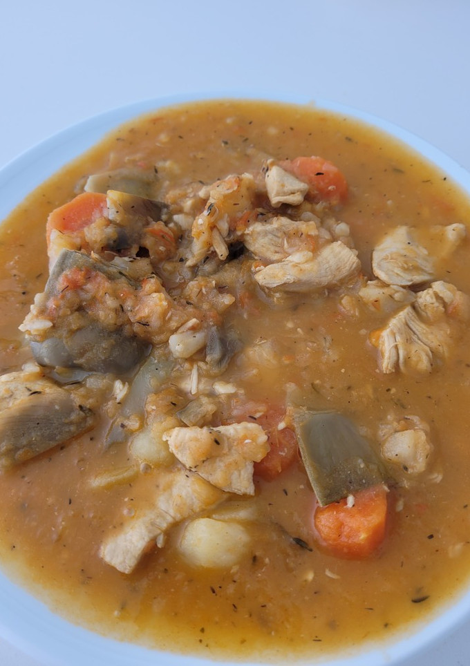 Una foto de Guiso de pollo con patatas y alcachofas con Thermomix