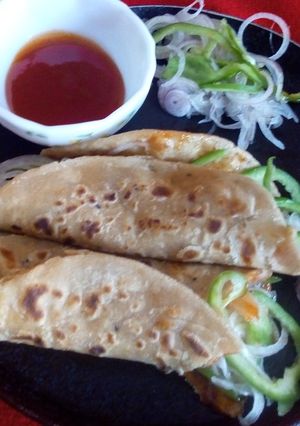 A picture of Chur chur paneer roll.