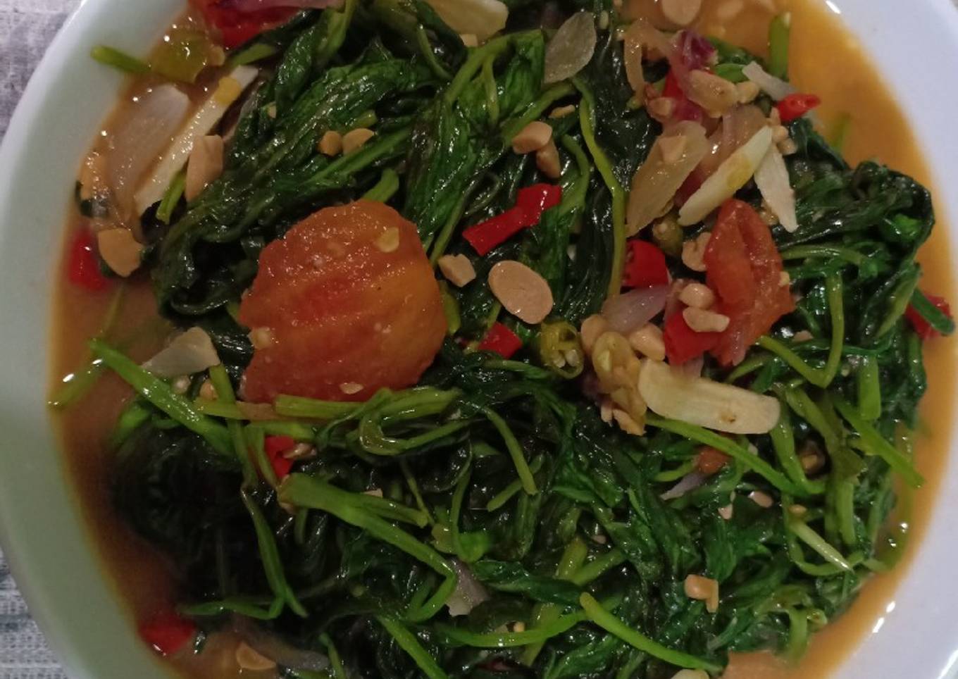 Tumi se Kangkung Ala Sjef Yonki Gunawan