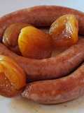 Salchichas con orejones y coca-cola