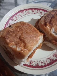 દાબેલી (Dabeli Recipe In Gujarati) રેસીપી મુખ્ય ફોટો