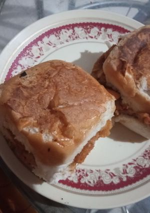 દાબેલી (Dabeli Recipe In Gujarati) રેસીપી મુખ્ય ફોટો