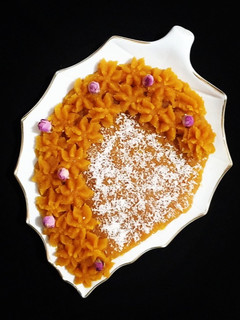 عکسی از دستور حلوا سه آرد (خیرات مادربزرگم)