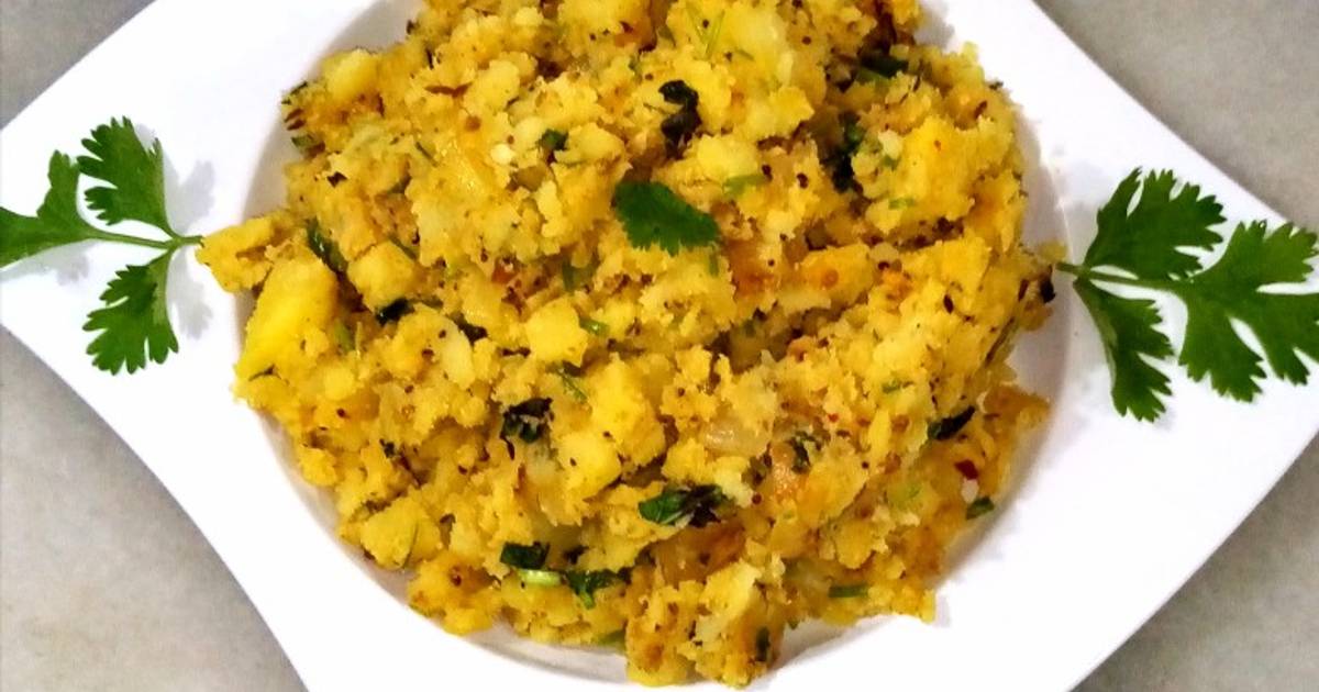 Aloo ka bharta Recipe by Fatima Rais - Cookpad