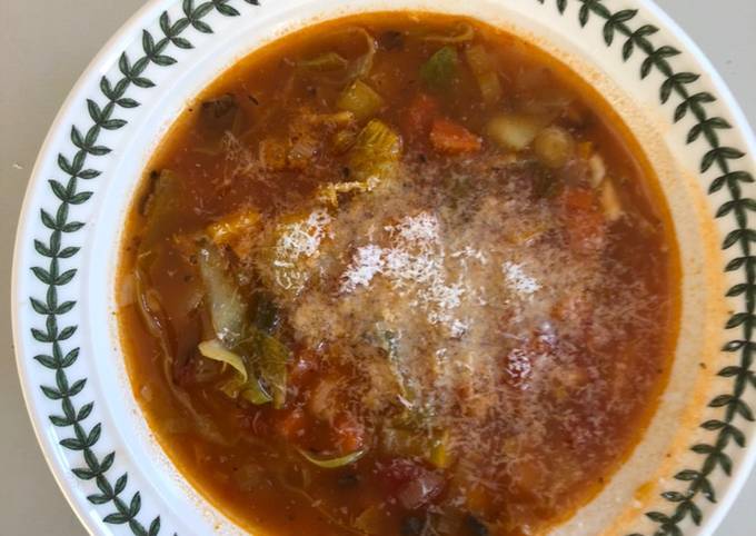 Use-up Not-exactly Minestrone Soup