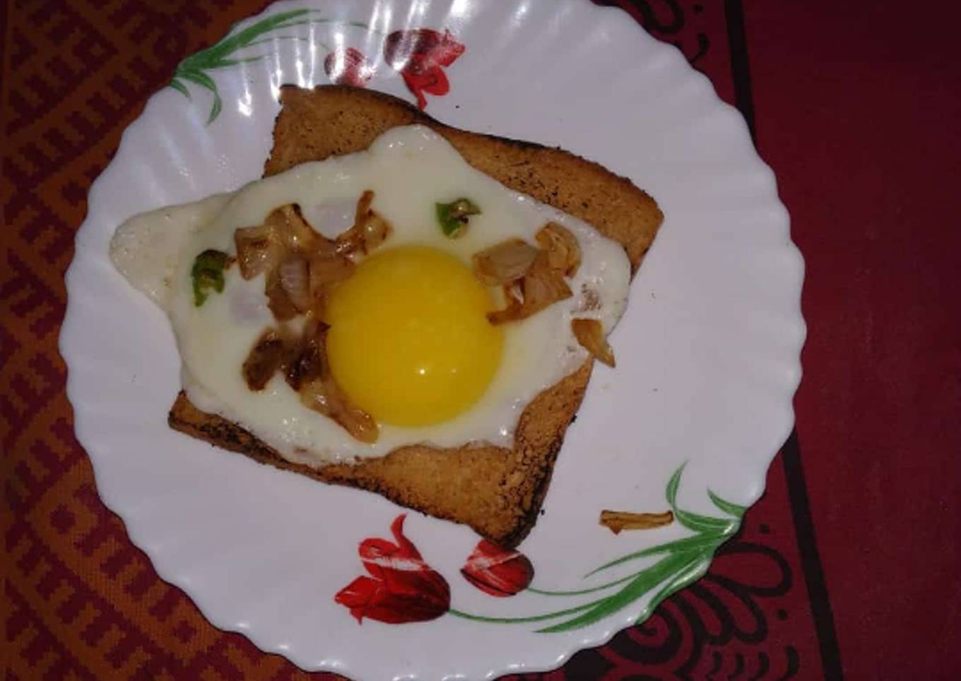 Egg half fry with toast
