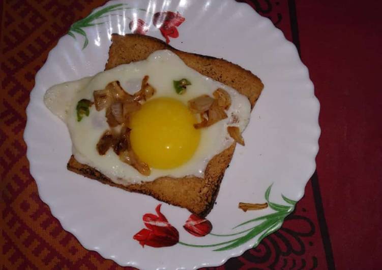 Egg half fry with toast