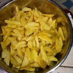 A picture of Chips 🍟.