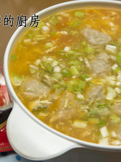 憶霖《快易廚》清雞火鍋上湯之小蕃茄魚丸湯 的食譜成品照片