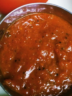खजूर इमली की चटनी (Khajoor imli ki chutney recipe in hindi) रेसिपी मुख्य फोटो